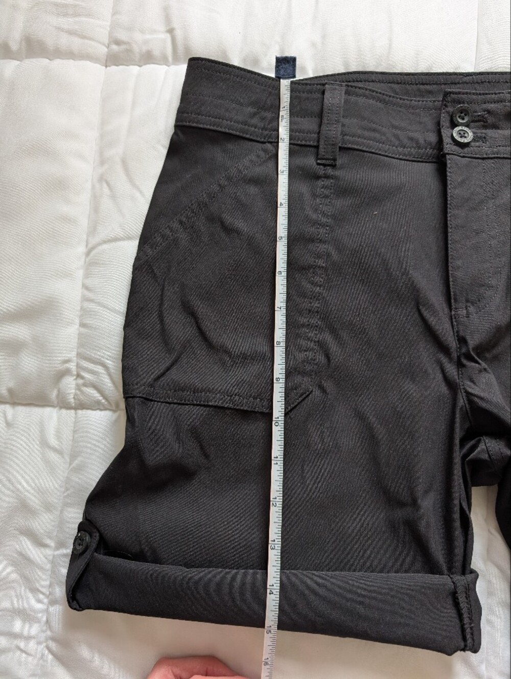 Eddie Bauer Black Women's Athletic Hike Roll-Cuff Shorts Size 8 Some Stretch - Picture 10 of 14